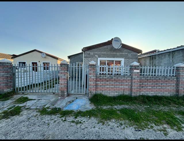 2 BEDROOM FREEHOLD FOR SALE IN PHILIPPI